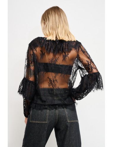 Camisa em renda com folhos Maryley