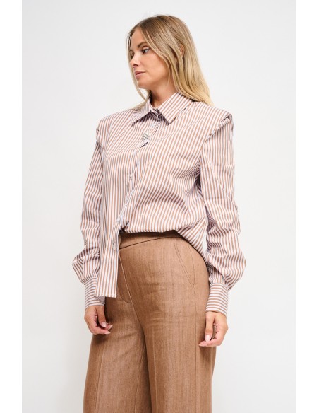 Camisa bastoncino com ombros almofadados e broche de joia Maryley