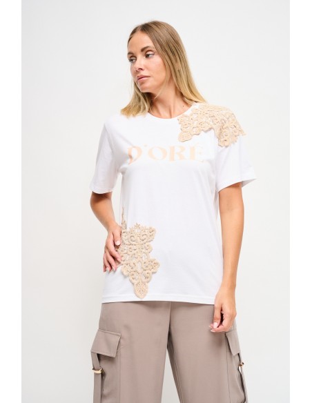 T-Shirt Con Estampa E Aplicações Em Renda Maryley