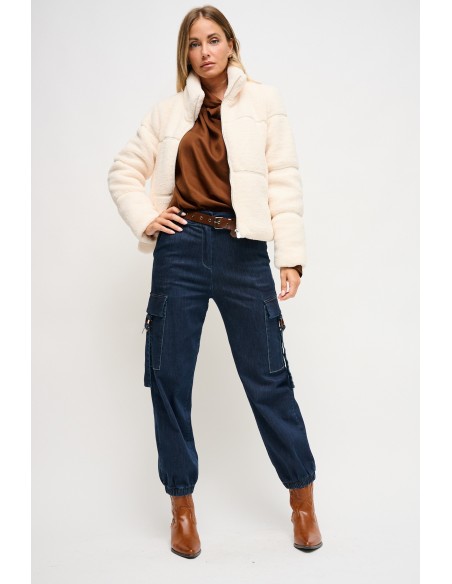 Jeans cargo com cinto Maryley