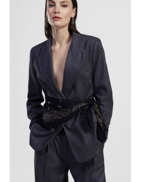 Blazer com cinto foulard anudado na cintura Dixie
