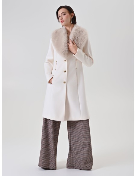 Casaco Comprido Cintado em Veludo com Gola em Pelo Sintético Removível e Cinto em Pele Sintética Rinascimento