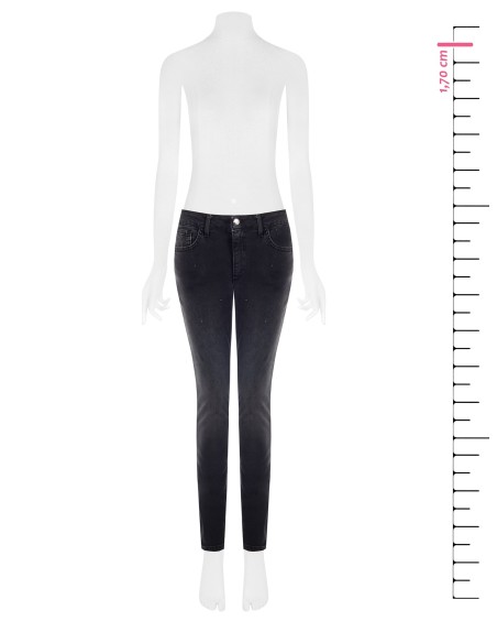 Jeans skinny elásticos com strass e logo no bolso traseiro Rinascimento