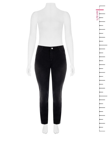 Jeans Curvy Skinny com Strass no Bolso Traseiro Rinascimento Curvy