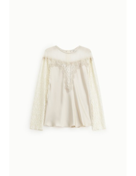 Blusa com mangas em renda e decote redondo Dixie