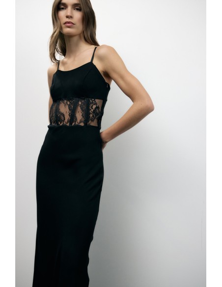 Vestido Longo Con Inserções Em Renda E Alças Finas Dixie