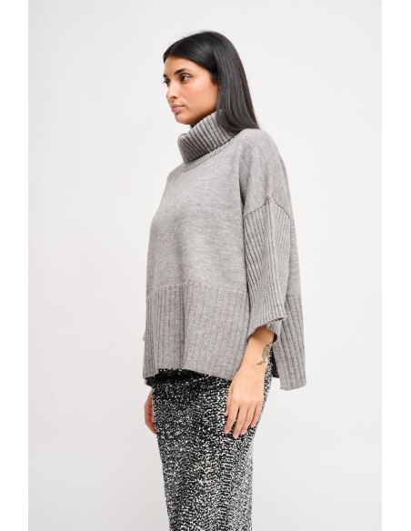 Camisola de gola alta oversize com manga 3/4 Maryley