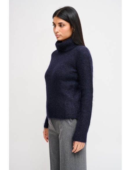 Gola alta cropped em mohair Maryley