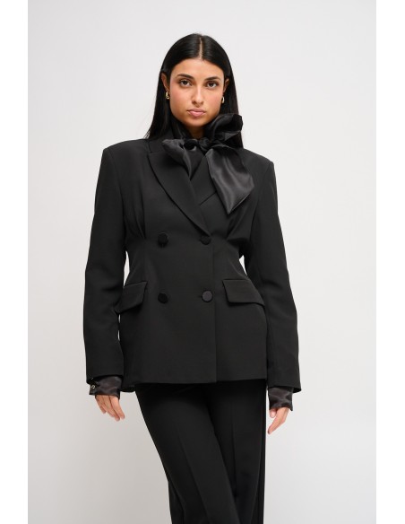 Blazer cruzado com detalhes em cetim Maryley