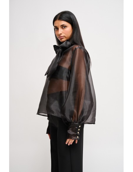 Blusa em cetim semi-transparente Maryley