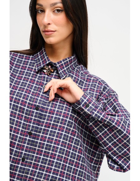 Camisa xadrez oversize com broche joia Maryley