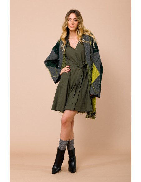Cardigan com franjas. Faixa na cintura e padrão argyle Maryley