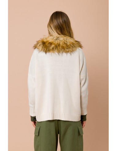 Cardigan Decote em V com Gola em Pelo Sintético Destacável Maryley