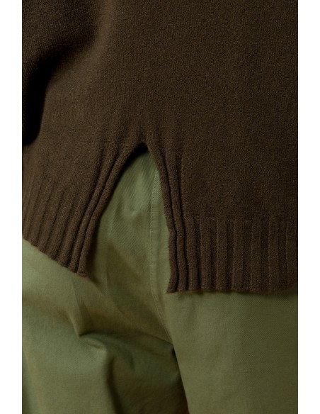 Malha de gola redonda oversize com abertura no centro das costas Maryley