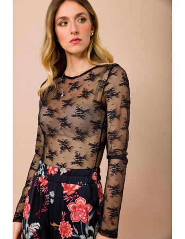 Blusa em renda decote redondo corte slim manga comprida Maryley
