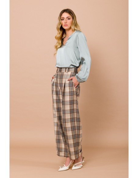 Blusa com decote em V em cetim de viscose Maryley