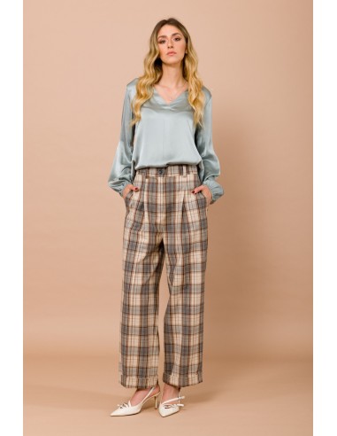 Blusa com decote em V em cetim de viscose Maryley