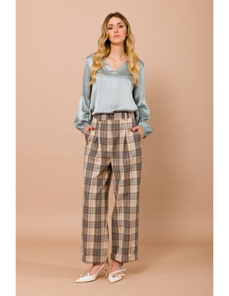 Blusa com decote em V em cetim de viscose Maryley