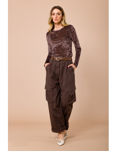 Calças cargo com cinto na cintura e bolsos grandes com folga Maryley
