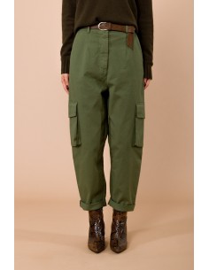 Calças cargo com elástico na cintura na parte de trás e cinto combinado Maryley