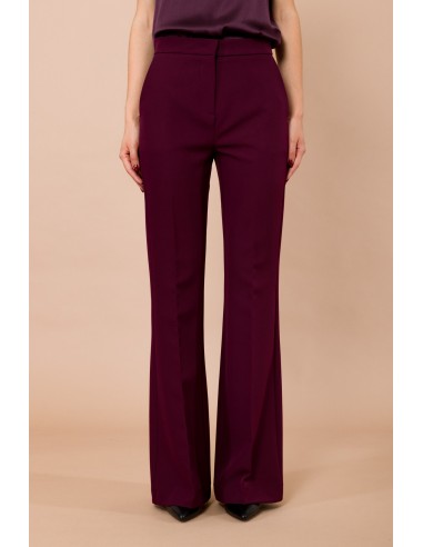 Calças flare com bolsos à francesa Maryley