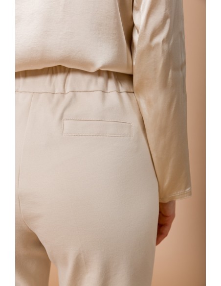 Calças em Punto Milano corte reto com elástico na parte de trás Maryley