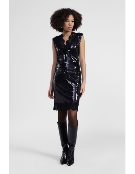 Saia Curta Com Lantejoulas E Barra Em Renda Dixie