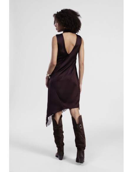 Vestido Sem Mangas Com Gola Alta E Acabamento Em Renda Dixie