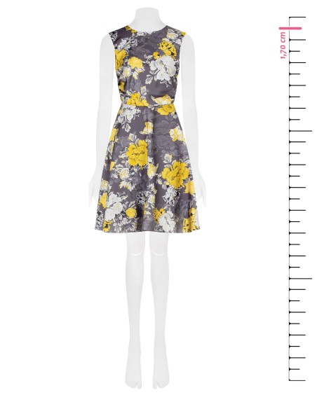 Vestido Curto Sem Mangas Com Saia Rodada Em Cetim Floral Rinascimento