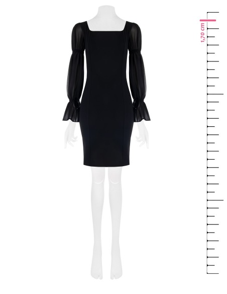 Vestido curto tubinho em scuba crepe com mangas em georgette Rinascimento