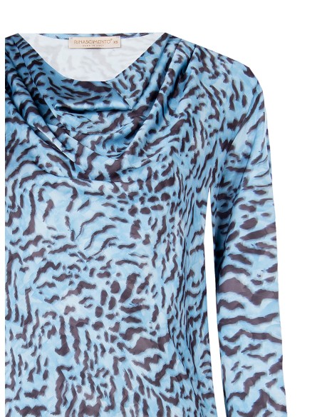 Blusa ampla em cetim com estampa animal e decote drapeado Rinascimento