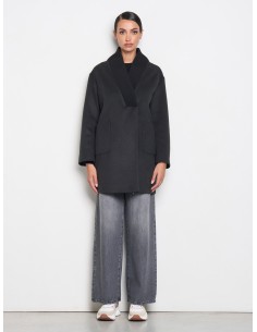 Casaco médio estilo cocoon em veludo com gola em malha Rinascimento