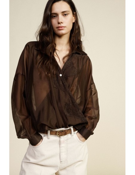 Camisa Semitransparente Com Renda E Gola Clássica Dixie