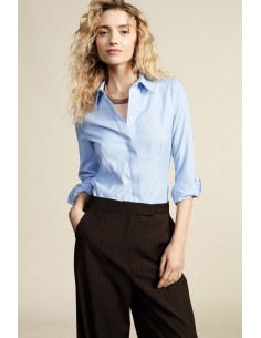 Camisa com colarinho clássico e botões ocultos Dixie