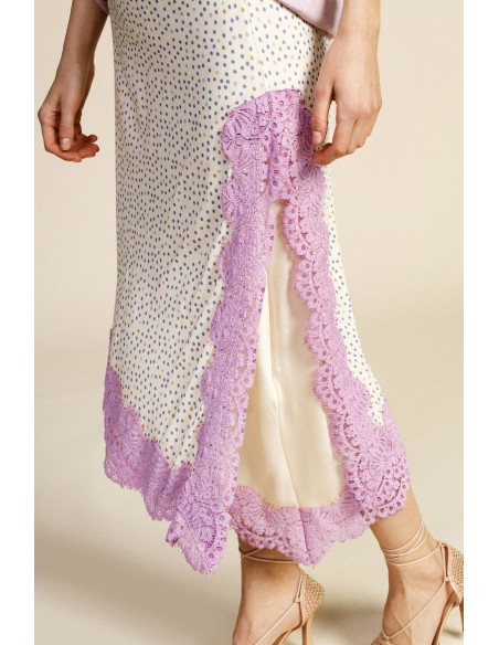 Saia midi estampada de pois com barra em renda Dixie