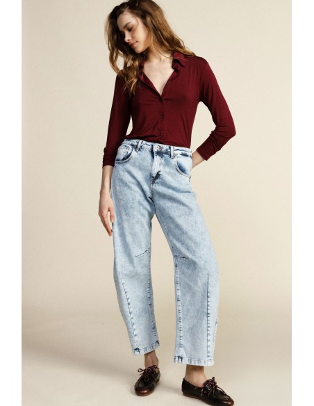 Jeans Perna Larga Costuras Frontais Em Contraste Dixie
