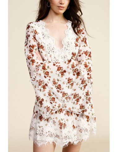 Vestido Curto Floral com Mangas em Sino Dixie