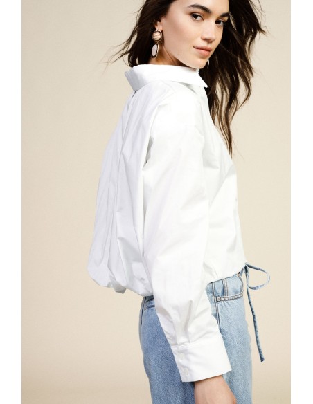 Camisa cropped com mangas compridas e gola clássica Dixie