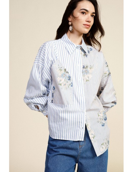 Camisa às Riscas com Bolso e Estampa Floral Dixie