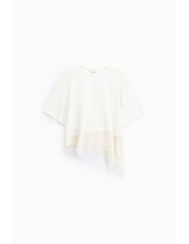 T-shirt curta com borda em renda assimétrica Dixie