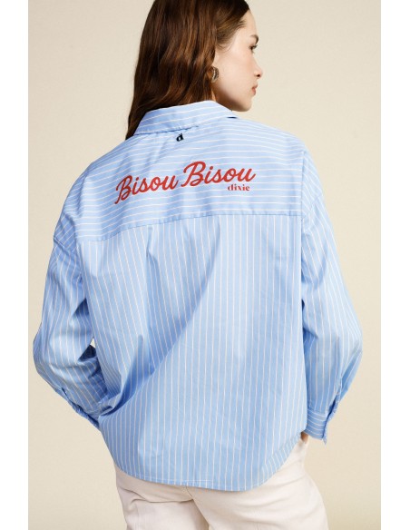 Camisa listrada com bolso e frase estampada Dixie