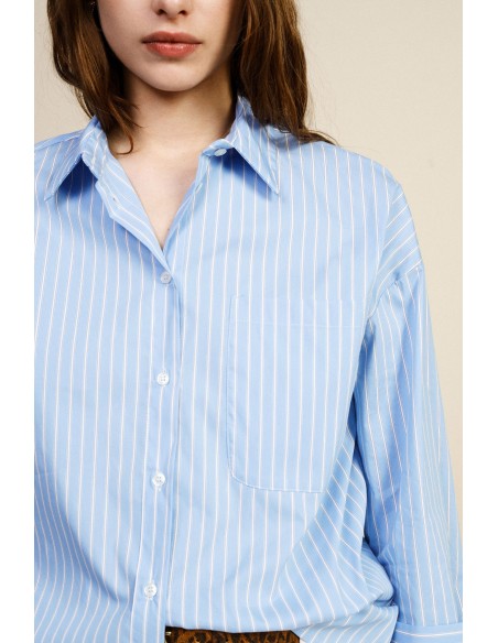 Camisa às riscas com bolso e frase estampada Dixie