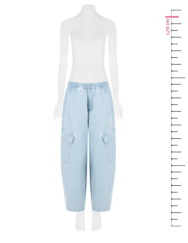 Jeans Balloon Cargo com Lavagem Clara Rinascimento