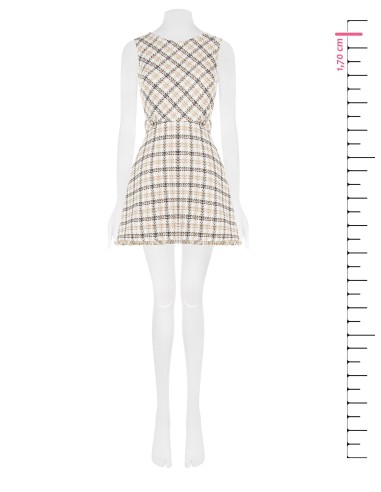 Vestido curto com corte trapézio em tweed, com botões com logótipo RR e barra desfiada Rinascimento