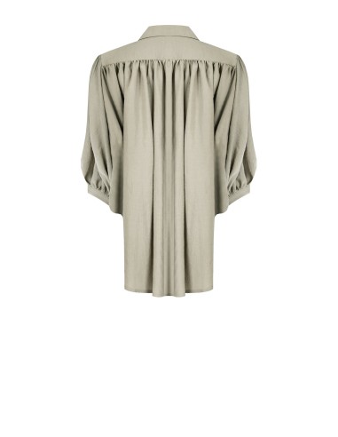 Camisa ampla em tecido leve misto viscose com mangas morcego Rinascimento