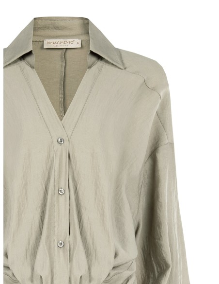 Camisa ampla com frente estilo balão em tecido leve misto de viscose com decote em V Rinascimento