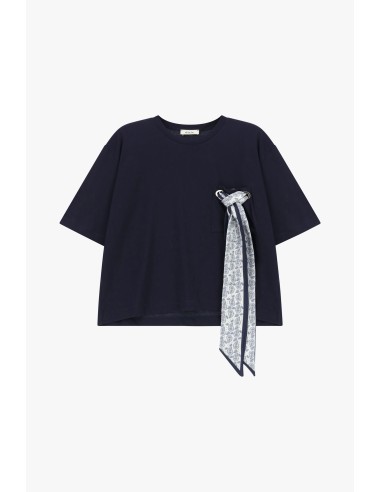 T-shirt corte boxy com lenço decorativo Dixie