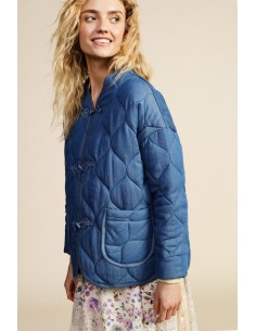 Casaco acolchoado com bolsos aplicados e fechos de alamar Dixie