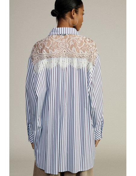 Camisa Oversize às Riscas com Gola Clássica Dixie
