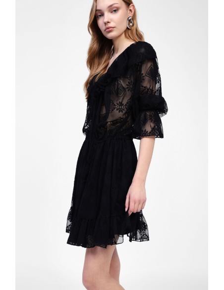 Vestido Curto e Decote em V Dixie